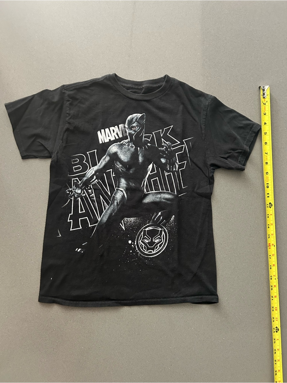 Marvel Black Panther T-Shirt kids Size 10-12…
